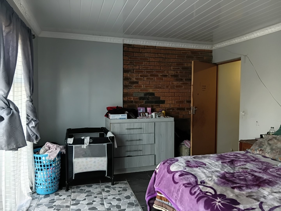 4 Bedroom Property for Sale in Heather Park Western Cape